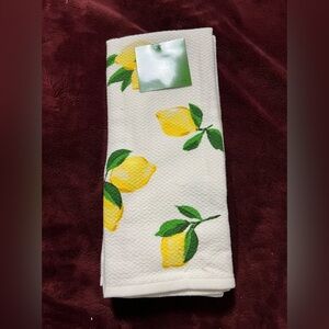 kate spade Set of 2 - Lemon Print Kitchen Towels in Yellow, Green, White